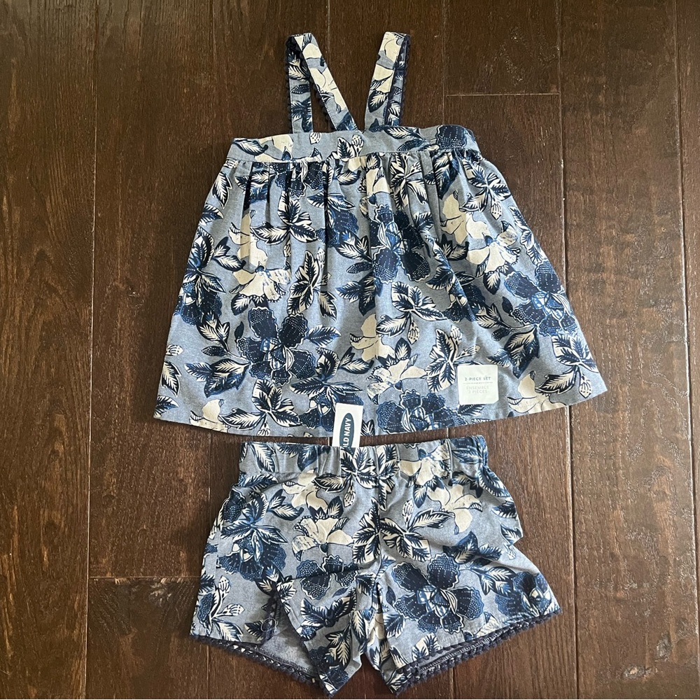 Old Navy size 5T tank and short set